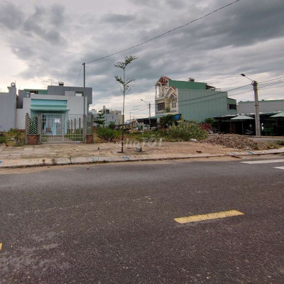 Nhà tiện kinh doanh ngay chung cư An Phú Thịnh