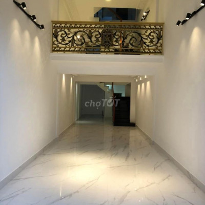 Cho Thuê Nhà Nguyên Căn Mặt Tiền NGUYỄN HUỆ