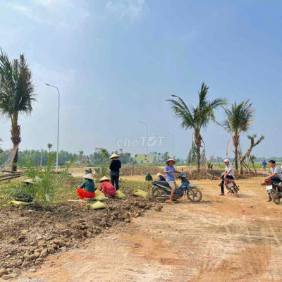 Bán 300m2 Liển Kề Đối Diện Công Viên TT Siêu Thị Go Tam Quan Bắc