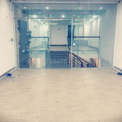 Cho thuê nhà đường Lý Thái Tổ 100m2 3 lầu trung tâm Quy Nhơn