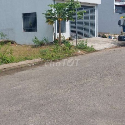 Bán lô đất mặt tiền phường Bùi Thị Xuân