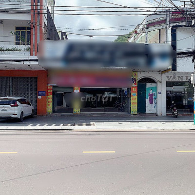 Nhà mặt tiền Trần Hưng Đạo 140m2 ngang 8m khu thương mại sầm uất