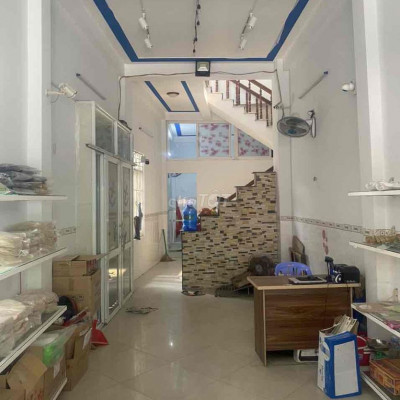 Nhà 3 tầng mặt tiền Ngô Mây gồm 1MBKD và 7PN giá 25tr