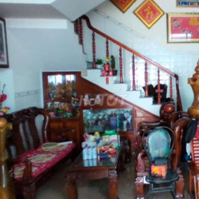 Bán nhà 3 tầng nội bộ Hoàng Văn Thụ đường 10m giá 5,2 tỉ