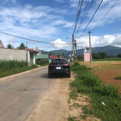 Ngộp thở bán lô đất MT Chu Văn An, Mỹ Hoà, Phù Mỹ