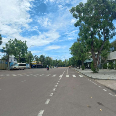 Lô góc cực đẹp mặt tiền An Dương Dương giáp biển