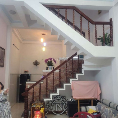 Nhà nguyên căn mặt tiền làm văn phòng Ngô Gia Tự