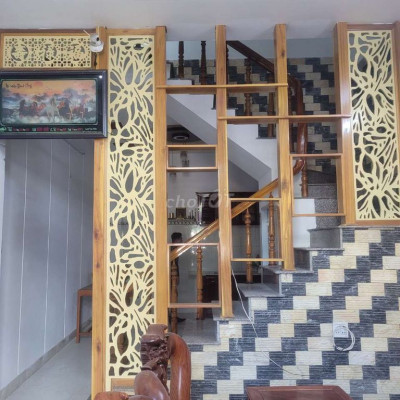 🏤Cho thuê nhà 4 tầng mặt tiền nội bộ khu ga Quy Nhơn