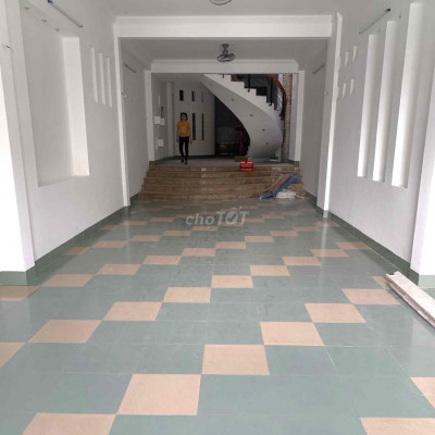 Nhà 3 tầng mặt tiền Lê Hồng Phong ngang 5m tiện KD