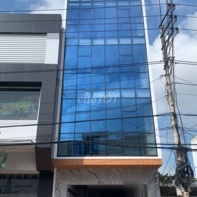 Cho thuê toà nhà văn phòng trung tâm quy nhơn 650m2 ngang 20m 7 lầu