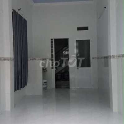 Cho thuê nhà nguyên căn mặt tiền mới xây đường Bạch Đằng, TP Quy Nhơn