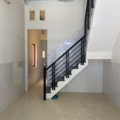 Cho thuê nhà hẻm Lý Thái Tổ, tp Quy Nhơn.- 42m2.- 1 trệt 1 lầu 2PN 2WC