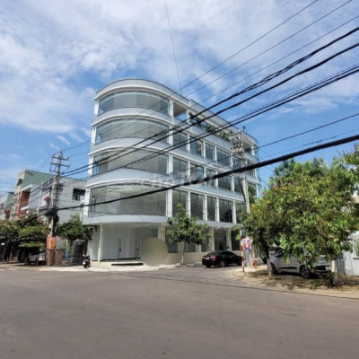 Nhà 3 mặt tiền siêu đẹp tại trung tâm hành chính quy nhơn 900m2