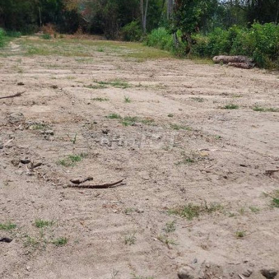 Bán lô đất thổ cư 3 mặt tiền diện tích lớn ngang 65m giá 600 triệu