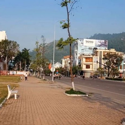 Bán nhà ôm góc 2 mặt tiền đường Trường Chinh giá 18,2 tỉ