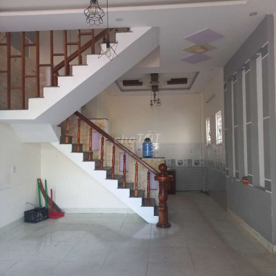 Cho thuê nhà mặt tiền góc 2 mặt tiền đường Hoàng Văn Thụ, tp Quy Nhơn