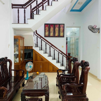 Nhà mặt tiền khu Ngô Mây 80m2 tiện ở và mở văn phòng