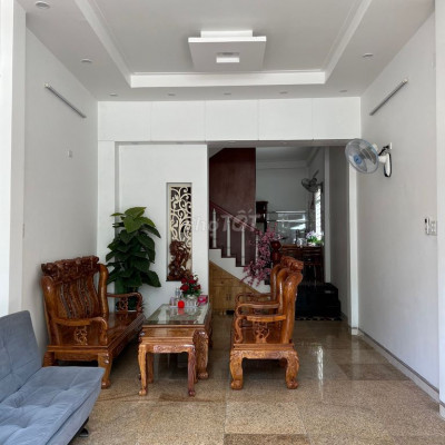 Cho thuê nhà mặt tiền nguyễn thái học 60m2 1 tầng Quy Nhơn