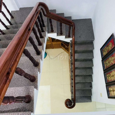 Cho thuê nhà mặt tiền kinh doanh Nguyễn Thị Minh Khai