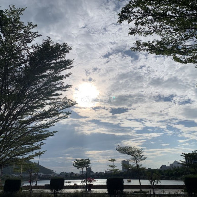 Cho thuê góc ngả 4 Tăng Bạt Hổ sầm uất Quy Nhơn 70m2 4 lầu