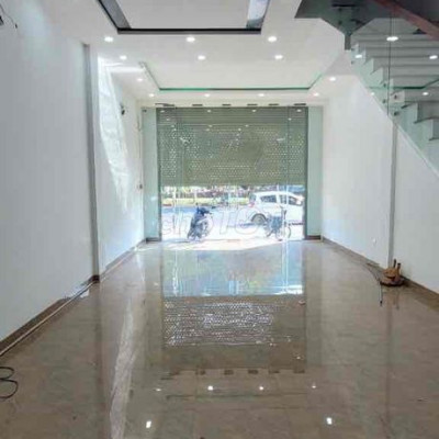 nhà mặt tiền tây sơn, mới đẹp gần siêu thị