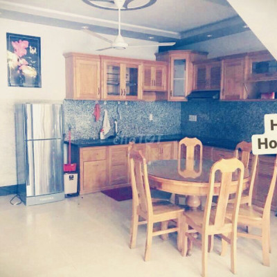 Cho thuê nhà 4 lầu full nội thất khu Phan Đình Phùng 80m2 full nộithất