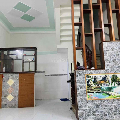 Cho thuê nhà 3 tầng 4PN 3WC đối diện công viên view thoáng mát đẹp