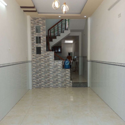 Cho thuê nhà hẻm đường Lê Lợi, tp Quy Nhơn giá 3tr