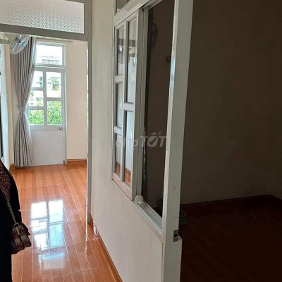 Cho thuê nhà mặt tiền tây sơn 3 lầu