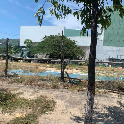 Cho thuê lô đất nguyễn mân, phường nhơn bình 390m2