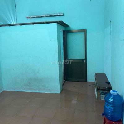 phòng trọ có bãi đậu xe hơi , a cần alo gạp chị hoài