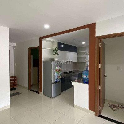 Cho thuê căn hộ chung cư Xuân Thủy, đường Hoàng Văn Thụ full nội thất