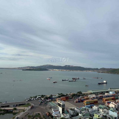 bán hoặc cho thuê