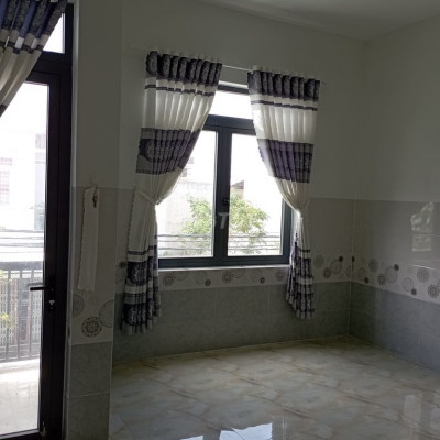 Cho thuê phòng trọ gần càu Lê thanh nghị 2,5 tr/th