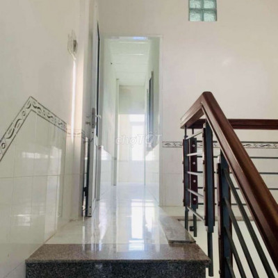 Cho thuê nhà nguyên căn khu Lê Thanh Nghị , phường đống đa