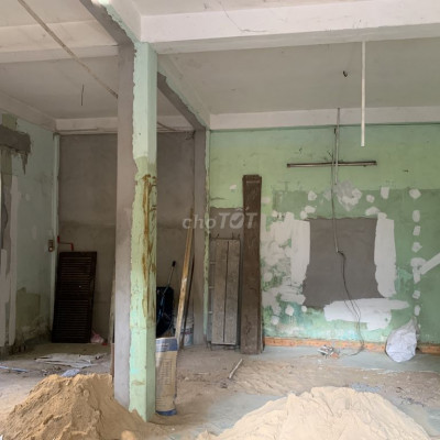 Cho thuê góc ngả 3 trung tâm đường Nguyễn Thái Học 70m2 ngang 8m