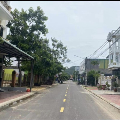 bán 3 lô liền kề chợ phước sơn, ngang 22m5