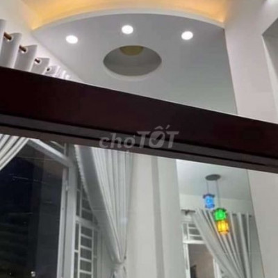 Bán nhà nhà ôm cua 2 mặt tiền Trần Anh Tông giá 5,1 tỉ