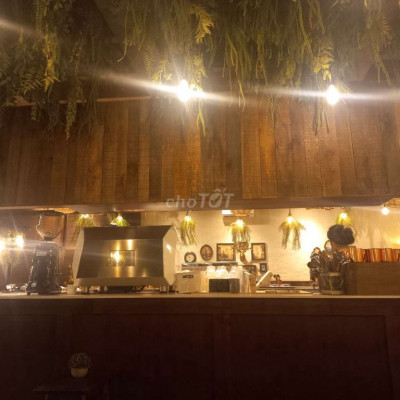 Cho thuê quán cà phê trung tâm quy nhơn.Dtsd 1200m2