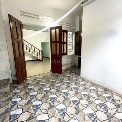 Cho thuê nhà hẻm xe hơi Trần Văn Ơn, phường Nguyễn Văn Cừ, tp Quy Nhơn