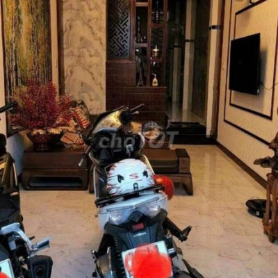 Bán nhà 3 mê nguyên hẻm cạn rộng Nguyễn Thái Học giá 3 tỉ