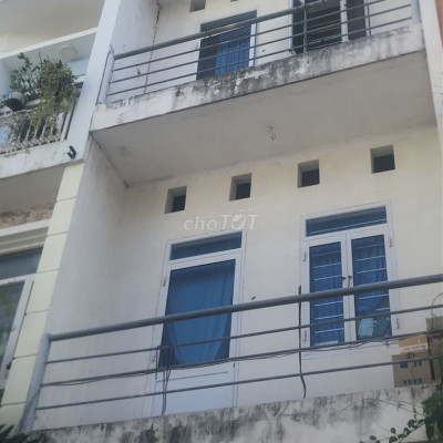 Bán nhà trung tâm thành phố chưa qua đầu tư