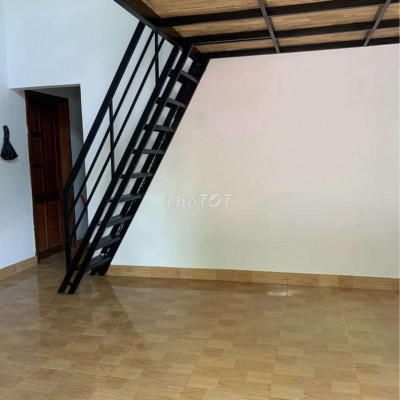 Cho thuê nhà hoàng văn thụ, gần ngô mây giá 3tr