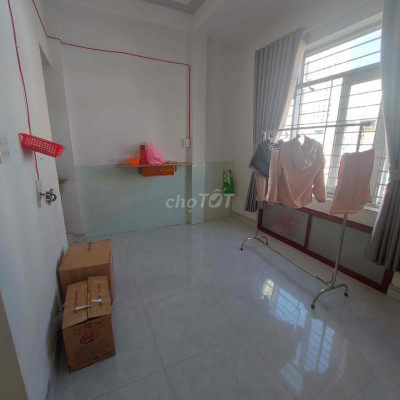 CHO THUÊ PHÒNG TRỌ THOÁNG MÁT, CÓ CỬA SỔ