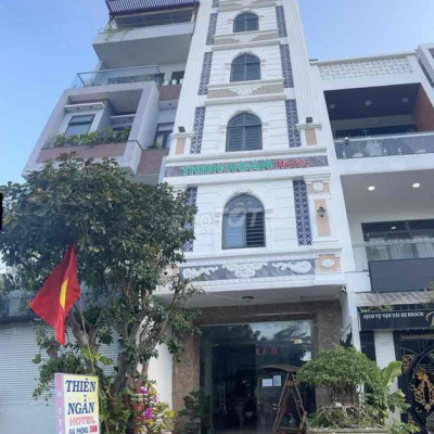 bán khách sạn 7 tầng đường Cao Văn Lầu , 21 phòng