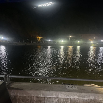 bán nhà trong trung tâm thành phố quy nhơn( view trước dep mặt hồ)