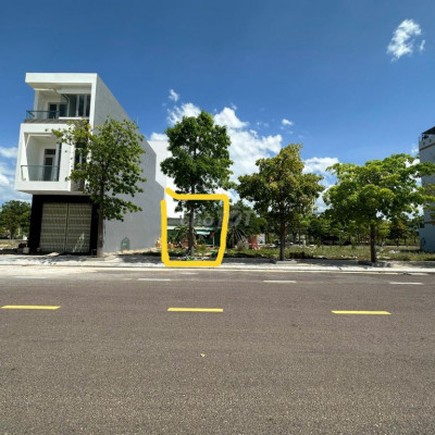 Cho thuê lô đất đường Lê Đức Thọ 190m2 ngang 10m