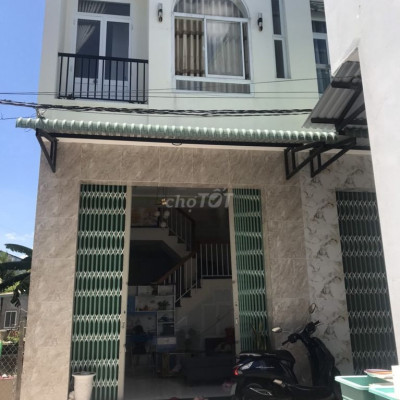 Cần bán giá rẻ căn nhà 1 trệt 1 lầu gần chợ Diêu Trì 1,15 tỷ sổ sẵn