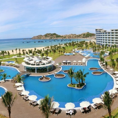 Cho thuê căn hộ hoàn thiện cao cấp  mặt biển 45m2 Seatown Qui Nhơn