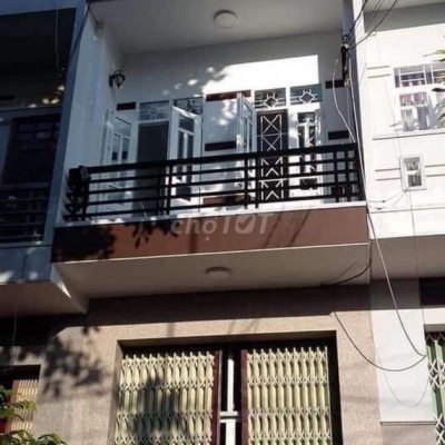 Cho thuê nhà mặt tiền Thi Sách, phường Nguyễn Văn Cừ, tp Quy Nhơn